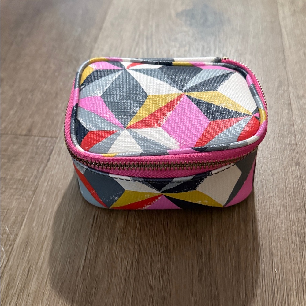 Fossil travel, jewelry box